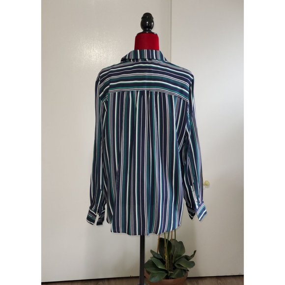 New with tag Chico's stripes botton down  lightweight shirt size 3 XL 1058 - Picture 5 of 9
